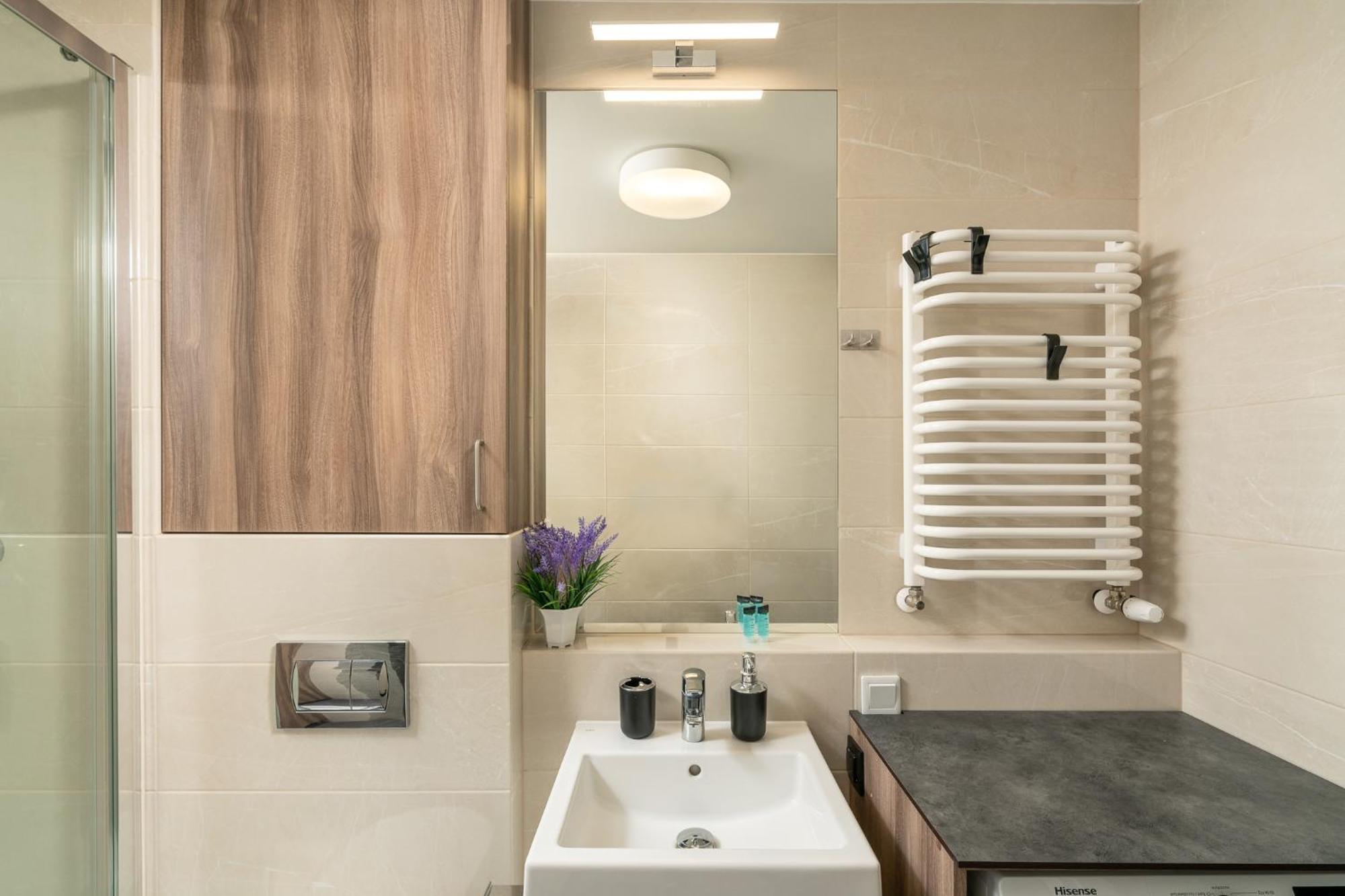 Apartwro 3Th - Apartament Przy Dworcu Glownym Pkp, Balkon, Garaz, Rowery Wrocław Eksteriør billede